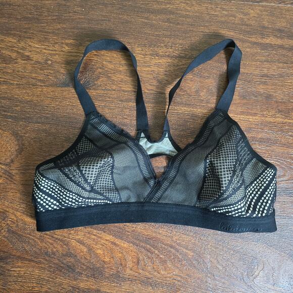Lululemon Awake to Lace Bra in Black / Barely Beige 34B - Picture 4 of 6